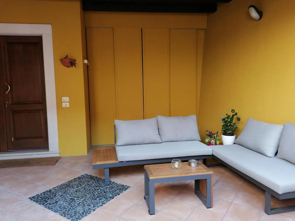 Apartment Casa Clelia - Sulla Strada Per Il Lago Rezzato Italy
